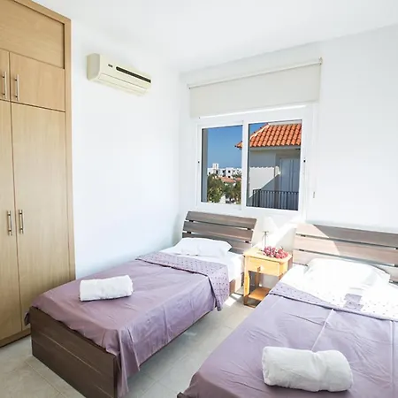 Three Bedrooms 1273