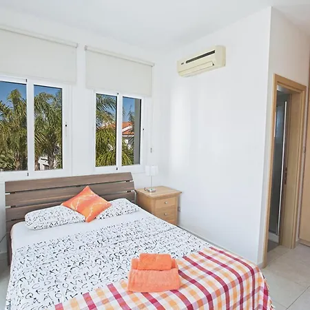 Three Bedrooms 1273 * Πρωταράς