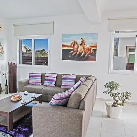 Three Bedrooms 1273